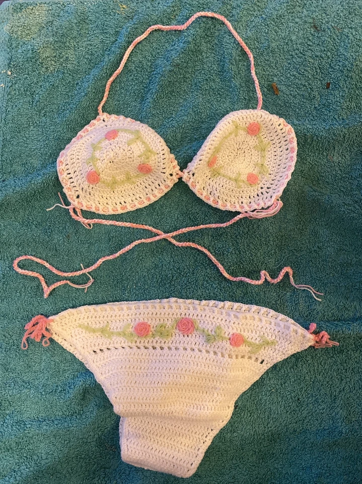 New Novelty Hand Knitted Bra & Knickers Panties Size S Underwear Spaghetti Low - Image 1 of 1