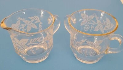 JUEGO VINTAGE CRISTAL GRABADO CREMA Y AZÚCAR PATRÓN HOJAS UVAS (C5) Foto 1 de 3