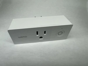 Wemo Mini Smart Plug (F7C063) Compatible with Google Home, Alexa & HomeKit - Picture 1 of 2