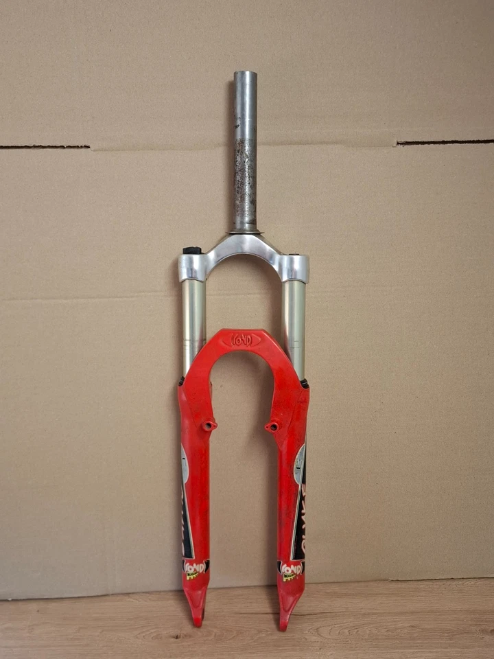 Horquilla de suspensión Magura Quake ROND 26" MTB - 1 1/8" dirección - usada/incompleta Foto 1 de 4