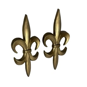 2er Set Fleur de Lis Gold Wandrelief/Kunst mit Aufhänger - 17" hoch 8,5" breit Lite - Bild 1 von 9