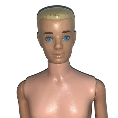 Muñeca Ken vintage años 60 brazo separado rubia moldeada pelo pintado Barbie años 60 ¡TLC! Foto 1 de 4