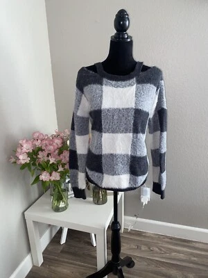 Suéter EXPRESS Para Mujer Hombro Dividido Difuso Cuadros de Pastor Talla Mediana Foto 1 de 4