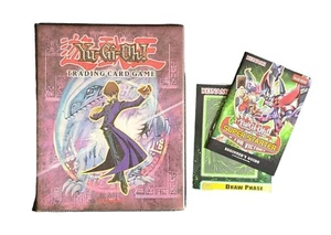 Yu-Gi-Oh! 1996 Vintage Konami Binder Seto Kaiba Cover W Beginners Mat & Guide - Bild 1 von 6