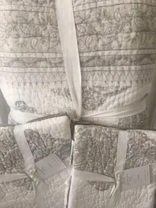 Pottery BARN MYA Block PRINT COTTON Queen Quilt +2 Euros Boho Farmhouse White - Picture 1 of 8