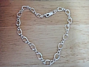 Figura de plata esterlina de 9" 8 eslabones 6 mm de ancho pulsera dije tradicional - Imagen 1 de 3