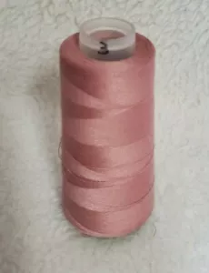 Beachwood Ltd Overlock Thread Dusty Pink 100% Spun Polyester 3.1oz - Picture 1 of 4