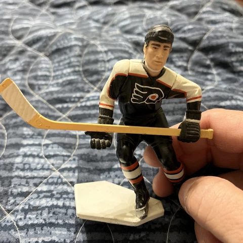 PHILADELPHIA FLYERS Eric Lindros SLU Hockey Figure, 1999-2000 Cover