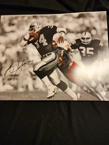 Foto firmada por Bo Jackson Oakland Raiders 16x20 Beckett - Imagen 1 de 3