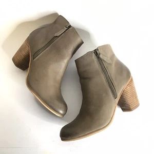 BP Womens Taupe Leather Distressed Ankle Boots, Side Zip, 3" Heel Size 7.5M - Picture 1 of 12
