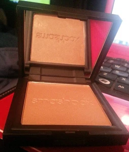 Smashbox Blush/Bronzer "Hint of Bronze" (bronze) Full Size .29 oz NEW! - Picture 1 of 1