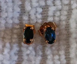 14 Karat Gelbgold Saphir Ohrringe oval Ohrstecker klein klassisch - Bild 1 von 4