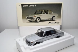 B69 1:18 AUTOART AUTO ART 70507 BMW 2002 TI 2002TI POLARIS SILVER MIB MOLTO R... - Foto 1 di 24