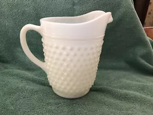 Anchor Hocking 65 Unzen Nagel Weiß Milchglas Krug 8" Hoch - Vintage - Bild 1 von 3