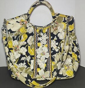 VERA BRADLEY Floral Quilted Handbag/Crossbody in DOGWOOD (PRE-OWNED)