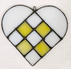 Acchiappasole in vetro colorato da appendere finestra a forma di cuore fatto a mano bianco giallo - Foto 1 di 7