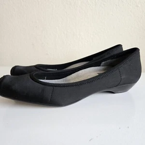 Bandolino Williamson Womens Size 7.5 Black Fabric Slip On Low Wedge Shoes - Picture 1 of 13