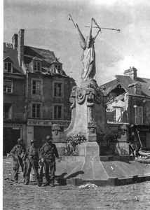WW2 - CP - Monument aux Morts de Carentan - Imagen 1 de 1