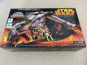 Hasbro Star Wars Revenge Of The Sith Republic Gunship Firing Blaster Cannons