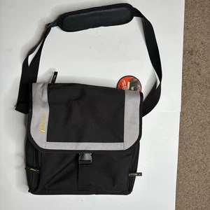 Targus City Gear Mini Messenger Bag Case for iPad, Tablet, Notebooks DVD w/Strap - Picture 1 of 15