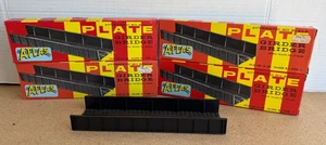Lotto di 4 VINTAGE ATLAS SCALA HO RR PISTA CAVALLETTO PIASTRA PONTE TRAVE #85 IN SCATOLA - Foto 1 di 4