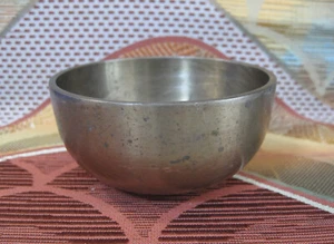 Original Usado.Campana Budista Japonesa.Cuenco Cantor.Campana Budista Cobre .185g 9,3cm - Imagen 1 de 10