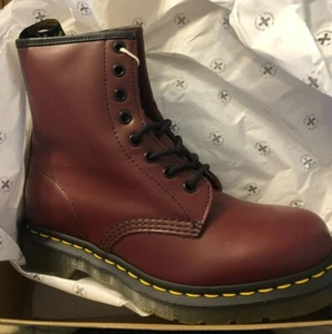 Dr Martens 1460 Cherry Red Smooth Leather Boots Unisex size M-4 F-5 - Picture 1 of 5