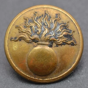 WWI Era ~ French Infantry ~ Button - Picture 1 of 2