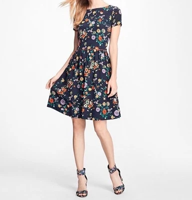 Vestido polar rojo Brooks Brothers para mujer 0 seda estampado floral ajuste y acampanado *LEER Foto 1 de 4