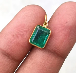 Natural Emerald Gold Charm Pendant 18k Solid Gold Handmade Neckless Pendant - Picture 1 of 4