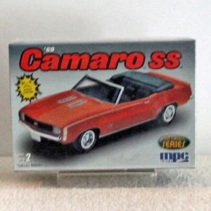 Chevy Camaro SS 1969 1:25 MPC Nostalgic Series Modelo Kit #38432 Nuevo Sellado - Imagen 1 de 5