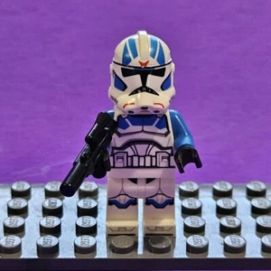 Lego Star Wars Clone Jetpack Trooper 501st Minifigure With Blaster Clone Wars - Picture 1 of 5
