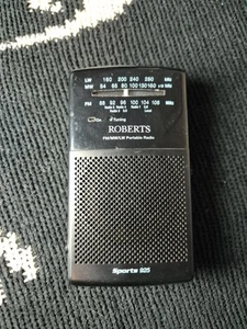 Roberts Sports 925 3-Band Battery Portable Radio FM/MW/LW Headphone Socket Black - Picture 1 of 2