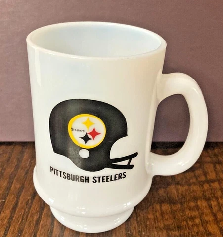 Vintage Pittsburgh Steelers 11 Alive W11C-TV Pittsburgh Milk Glass Mug 1970s Cover