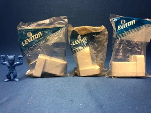 Leviton 465 Lamp Holder 660W 600V LOT OF 3 (5C400) - Picture 1 of 3