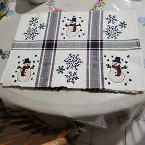Set Of 4 Table Mats 19 X 13 1/2 With Snowman And Icecicles On A Corduroy Cotton - Imagen 1 de 2