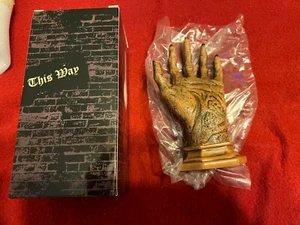 Hand of Glory Replik Geek Gear Wizardry Resurrect Limited Edition Harry Potter - Bild 1 von 3