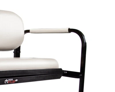 Juego de dos fundas de reposabrazos de asiento trasero para carro de golf MODZ Flip4 - blanco Foto 1 de 4