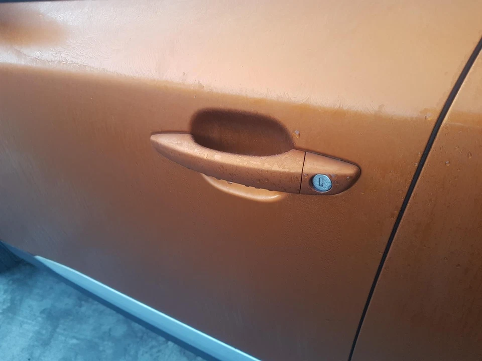Peugeot 2008 Mk2 19-24 NSF Passenger Left Front Door Handle Fusion Orange A69674 — 第 1/2 张图片