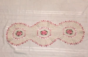 Crochet Rose Doily Table Runner Textured Doily Vintage - Picture 1 of 10