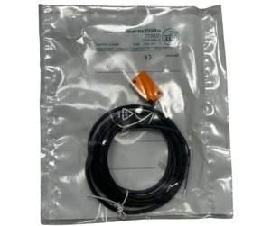 ifm IS5070 Induktiver Sensor IS-3004-BPKG – 10–36V DC - Bild 1 von 3