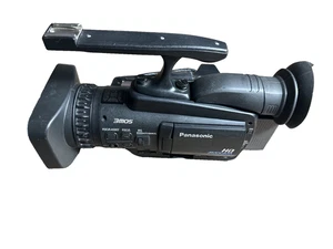 285 Hours Panasonic HD AG-HMC40P AVCCAM 10.6 MP 1080i SD HD Video Camera Tested - Picture 1 of 5