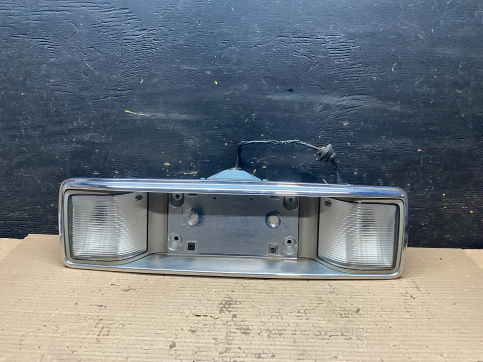 Cadillac DeVille 1994-1999 maletero trasero respaldo matrícula panel de luz v2498 DG Foto 1 de 4