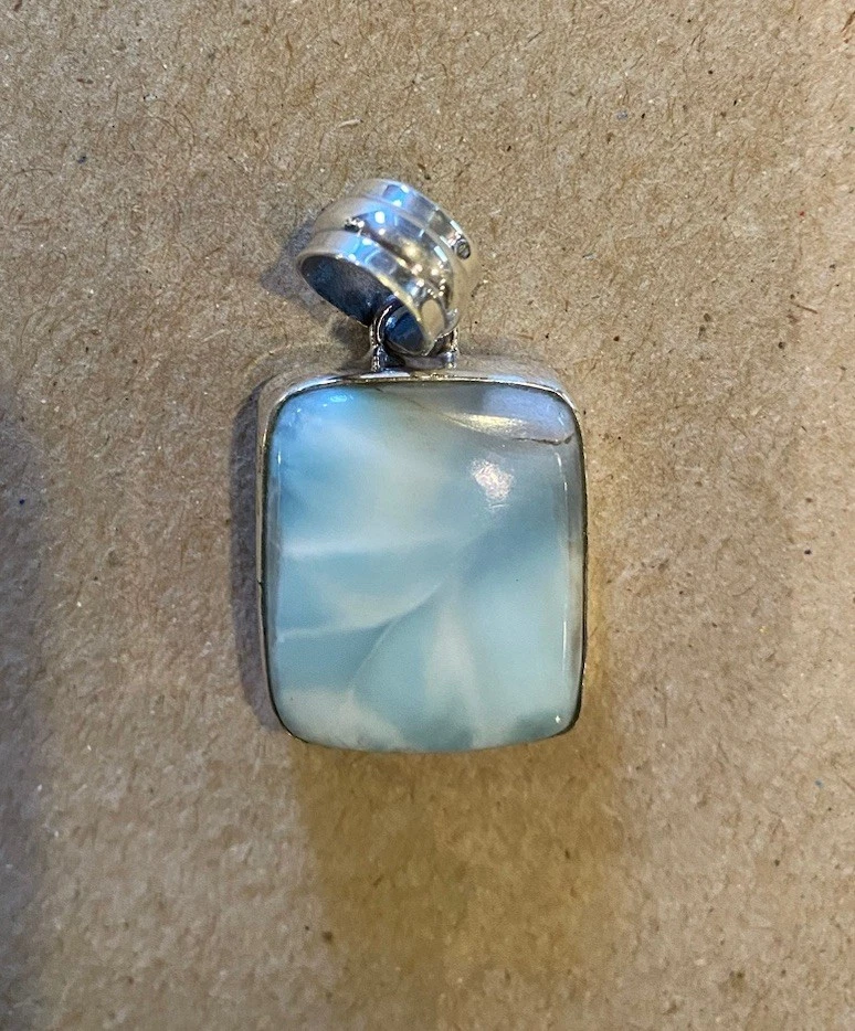 Hermoso Colgante Remolino Remolino Larimar Azul Tamaño 2,5 x 2 cm Foto 1 de 4