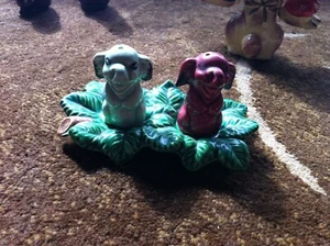 Vintage PIGS Salt & Pepper Shakers on tray - Picture 1 of 2