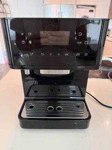 Miele CM 6160 MilkPerfection Automatic Coffee Maker OneTouch Espresso Machine - Picture 1 of 10