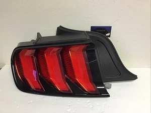 2018-2023 Ford Mustang GT S550 Driver Left LH Tail Light Lamp Brake LED OEM - Foto 1 di 8