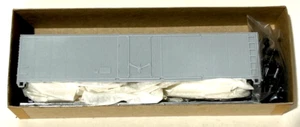 Roundhouse #1250 50' Box Car Kit Undecorated 4 layout GREY 1/87 HO - Picture 1 of 7
