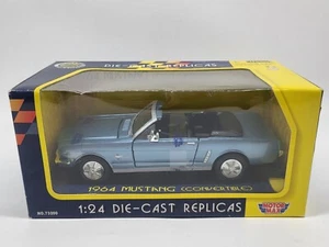 1964 Ford Mustang Convertible 1:24 Diecast Replica Motormax Motor Max No. 72300 - Picture 1 of 5