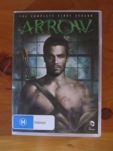 DVD ARROW THE COMPLETE FIRST SEASON GREAT ** MUST SEE ** - Picture 1 of 2